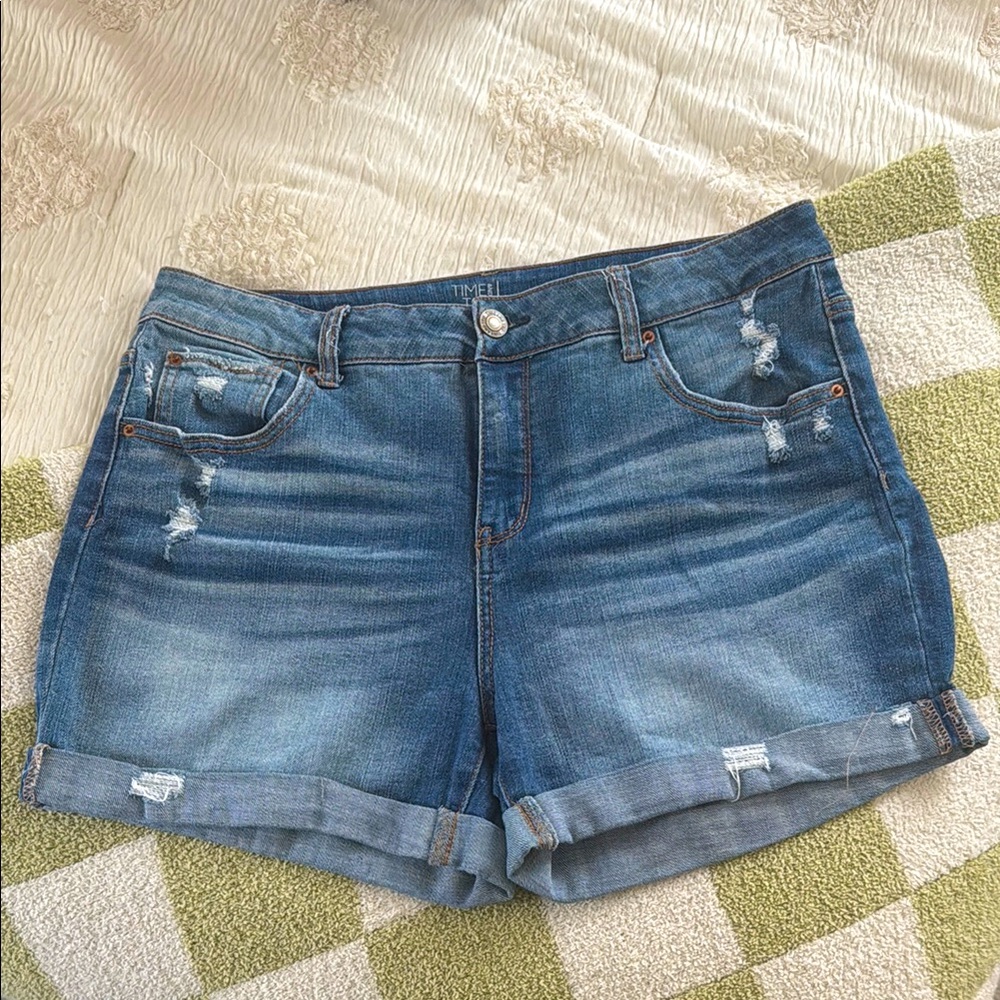Women’s Plus Size Jean Shorts